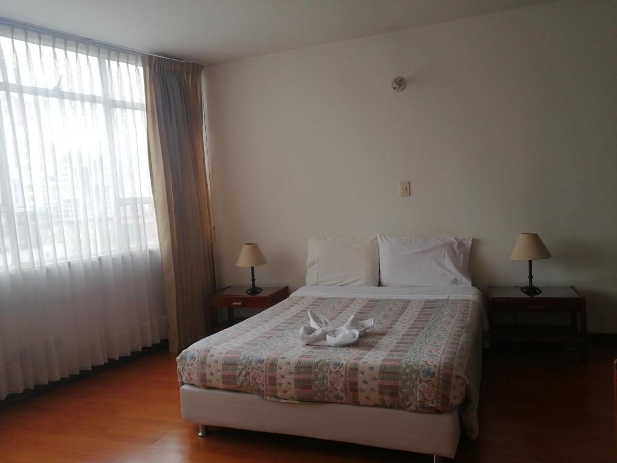 Hotel Santa Monica Bogota Buitenkant foto